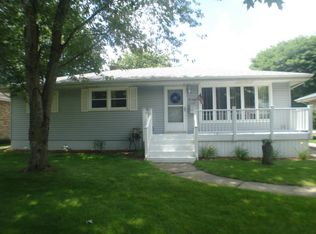 9138 Woodward Ave, Highland, IN 46322