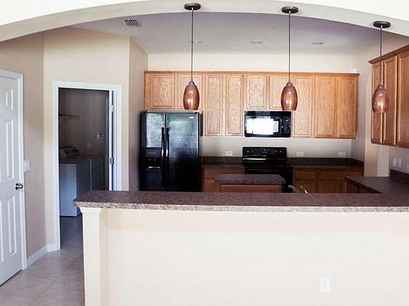 5th image of 400 Michigan Estates Cir