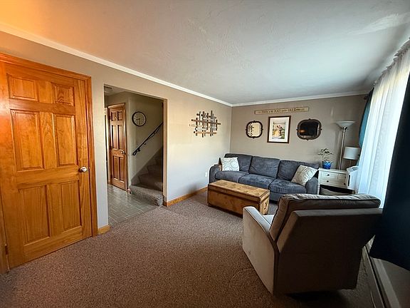 2nd image of 6 Lydon Ln #C1