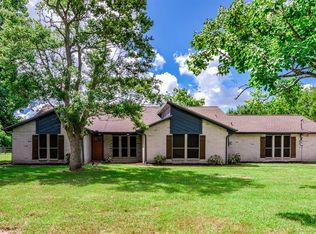4697 Wickwillow Ln, Alvin, TX 77511