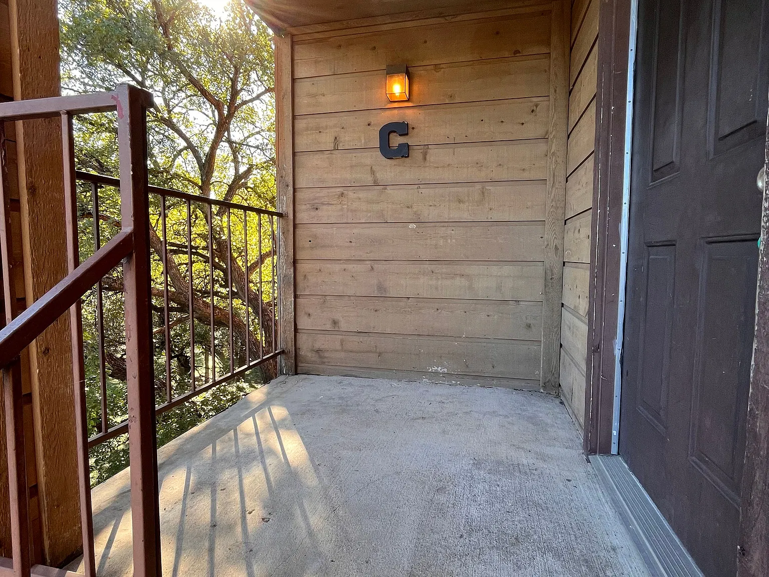 2 bed, 1050 sqft, $1,375 — Photo 2