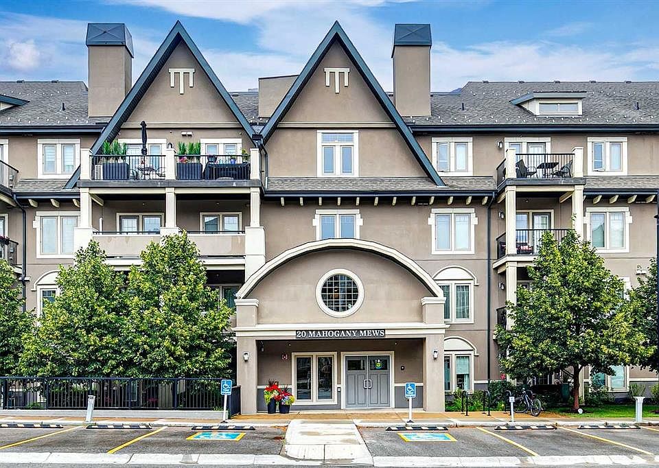 1st image of 20 N Mahogany Mews SE #312