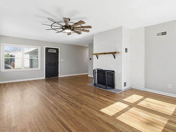 3rd image of 2134 S Luster Avenue