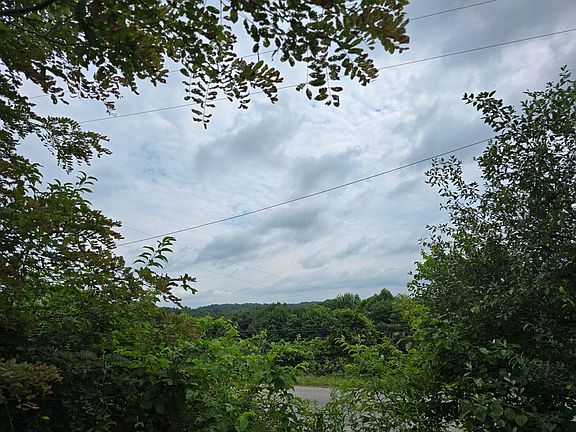3rd image of 1561 Wickline Rd