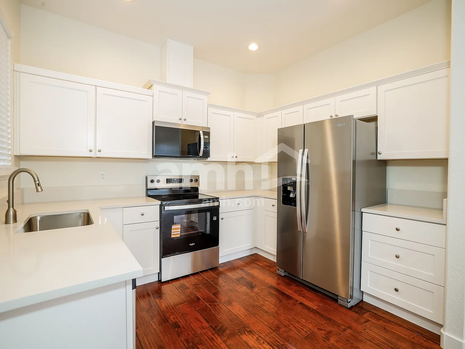 3 bed, 2.0 bath, 1410 sqft, $2,755 — Photo 3