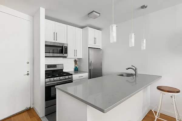 Rented by Compass | media 6