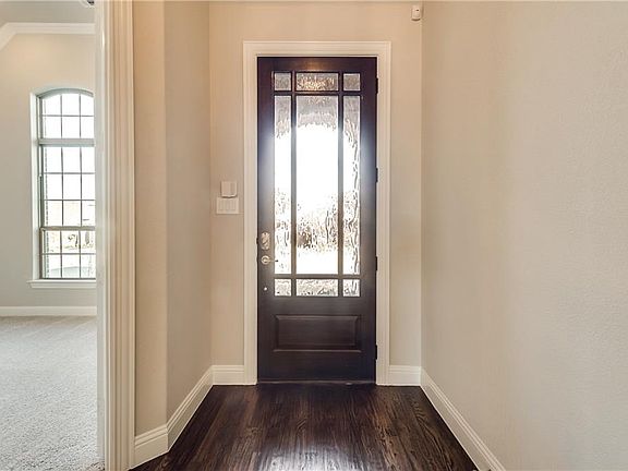 4th image of 2908 Hackberry Creek Trl