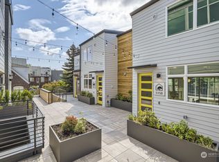 515 Howe St #B, Seattle, WA 98109