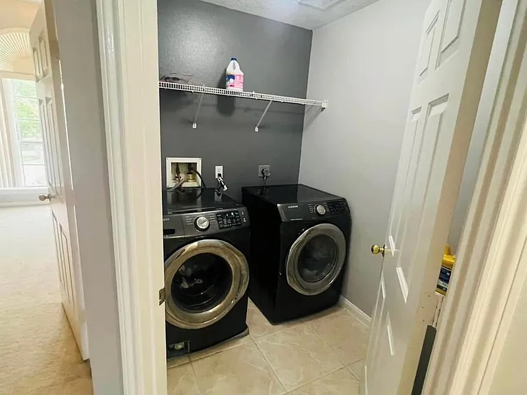 3618 Windhill Ln — Photo 13