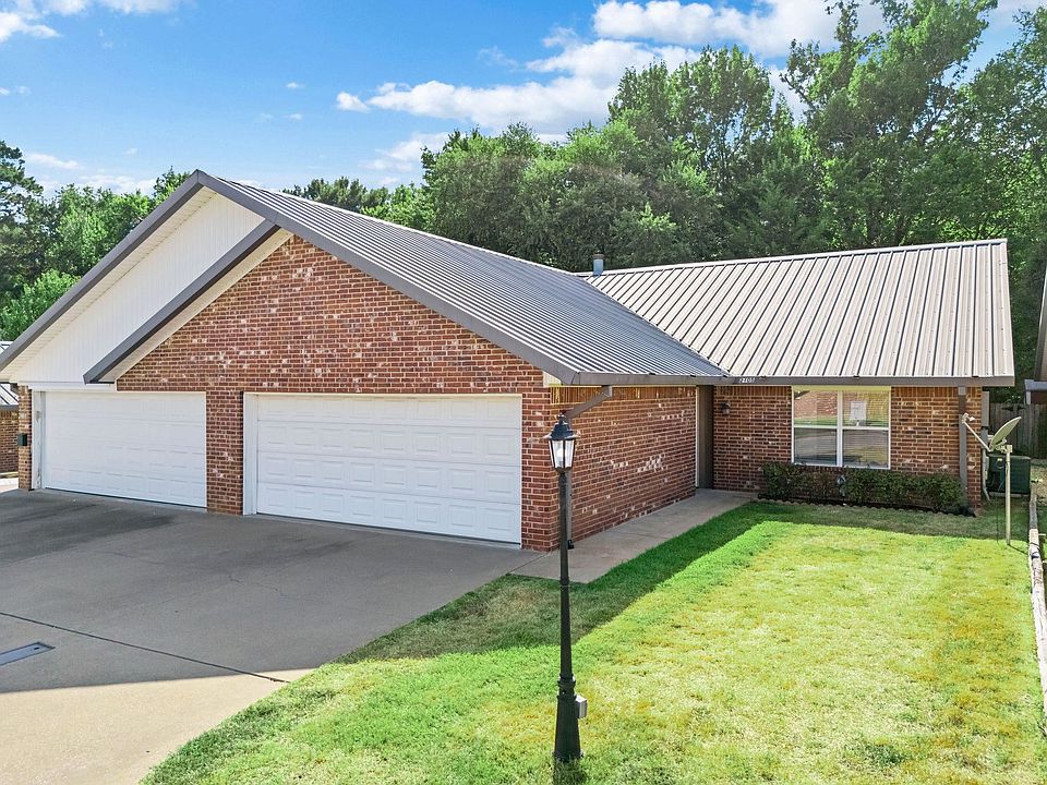 1st image of 2105 Sandstone Dr