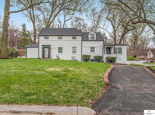 10417 Rockbrook Rd, Omaha, NE 68124