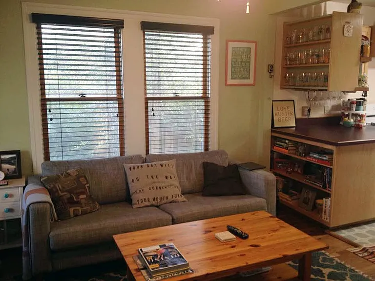 4709 Avenue H — Photo 7