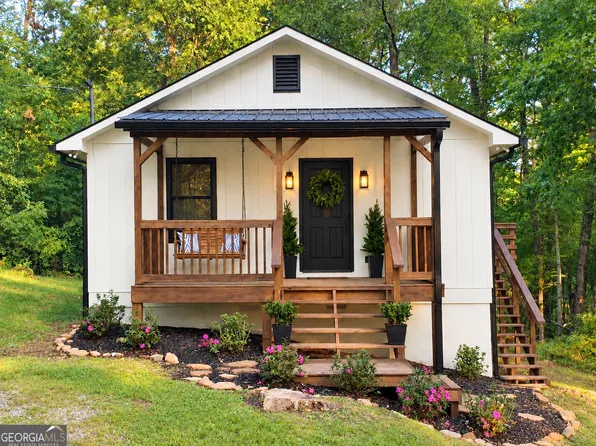 56 Carin Ln, Lakemont, GA 30552
