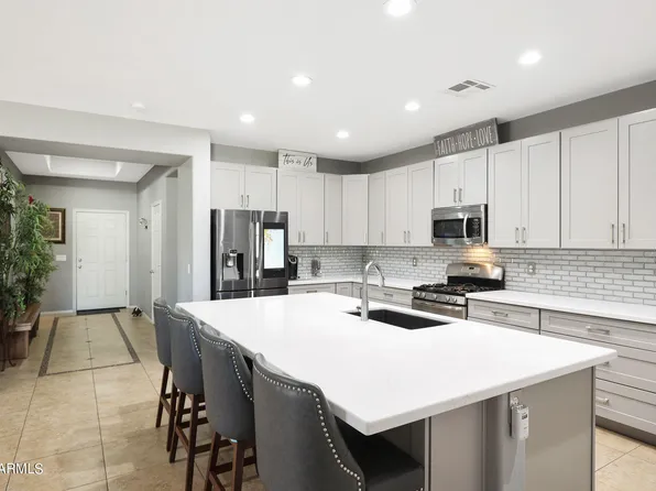 7822 W Peck Dr, Glendale, AZ 85303