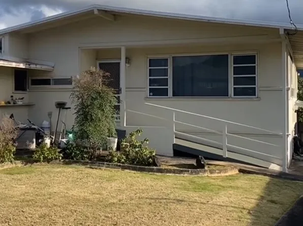 45-126 Makahio St, Kaneohe, HI 96744
