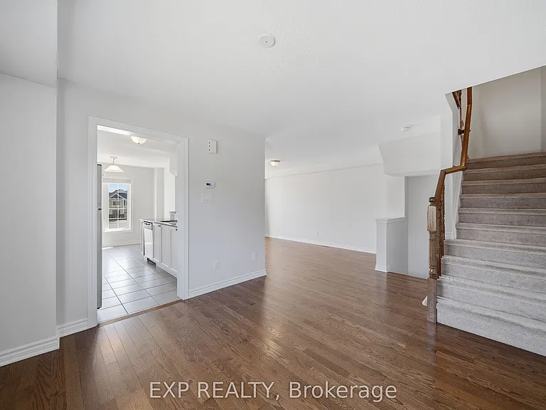 429 Rosingdale St — Photo 16