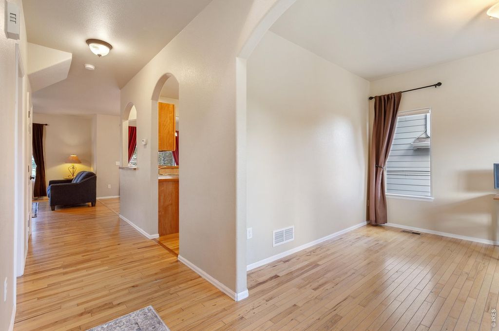 2232 Ballard Ln