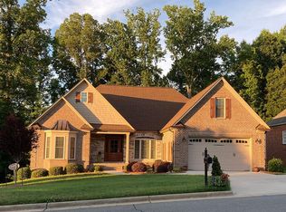579 Mallard Landing Blvd, Clemmons, NC 27012