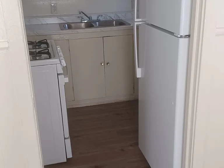 130 S Abbie St #4 — Photo 3