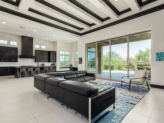 Open Living Space with Disappearing Wall of Windows