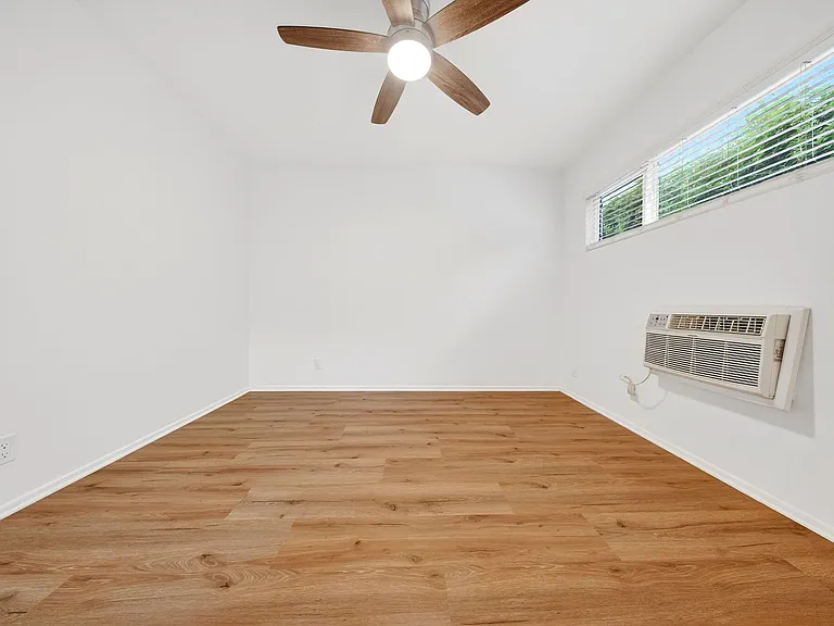 6944-6954 Coldwater Canyon Ave — Photo 34