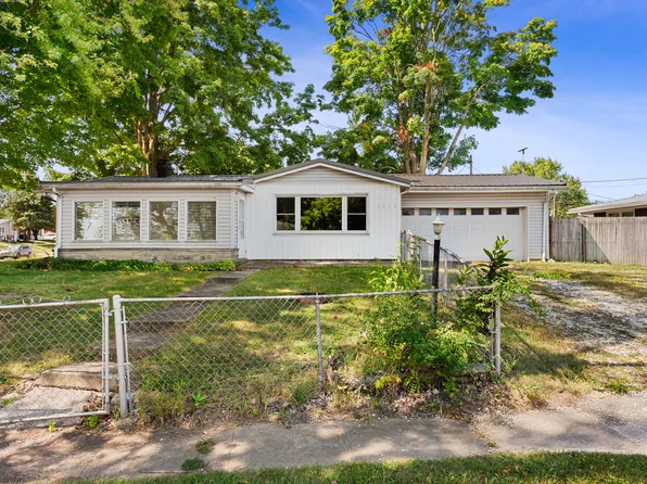 5213 Wea Dr, Kokomo, IN 46902