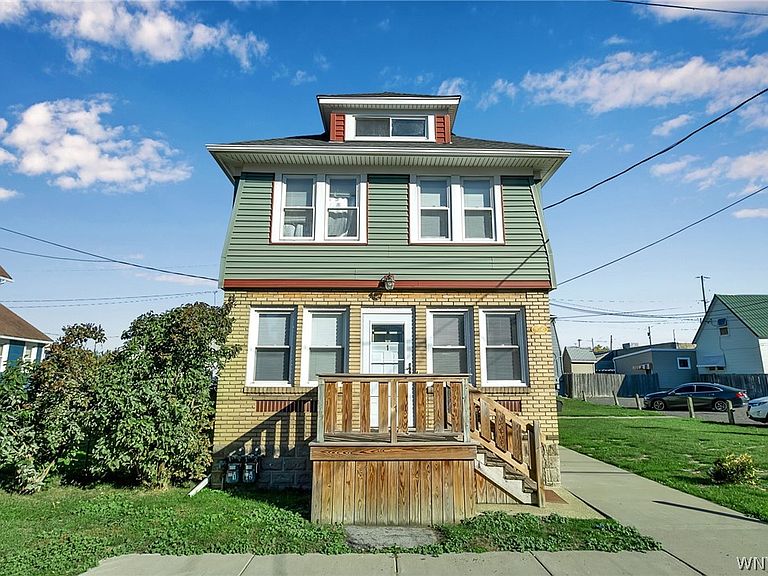 Listing photo 3