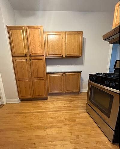 1st image of 2500 N Washtenaw Ave APT 2