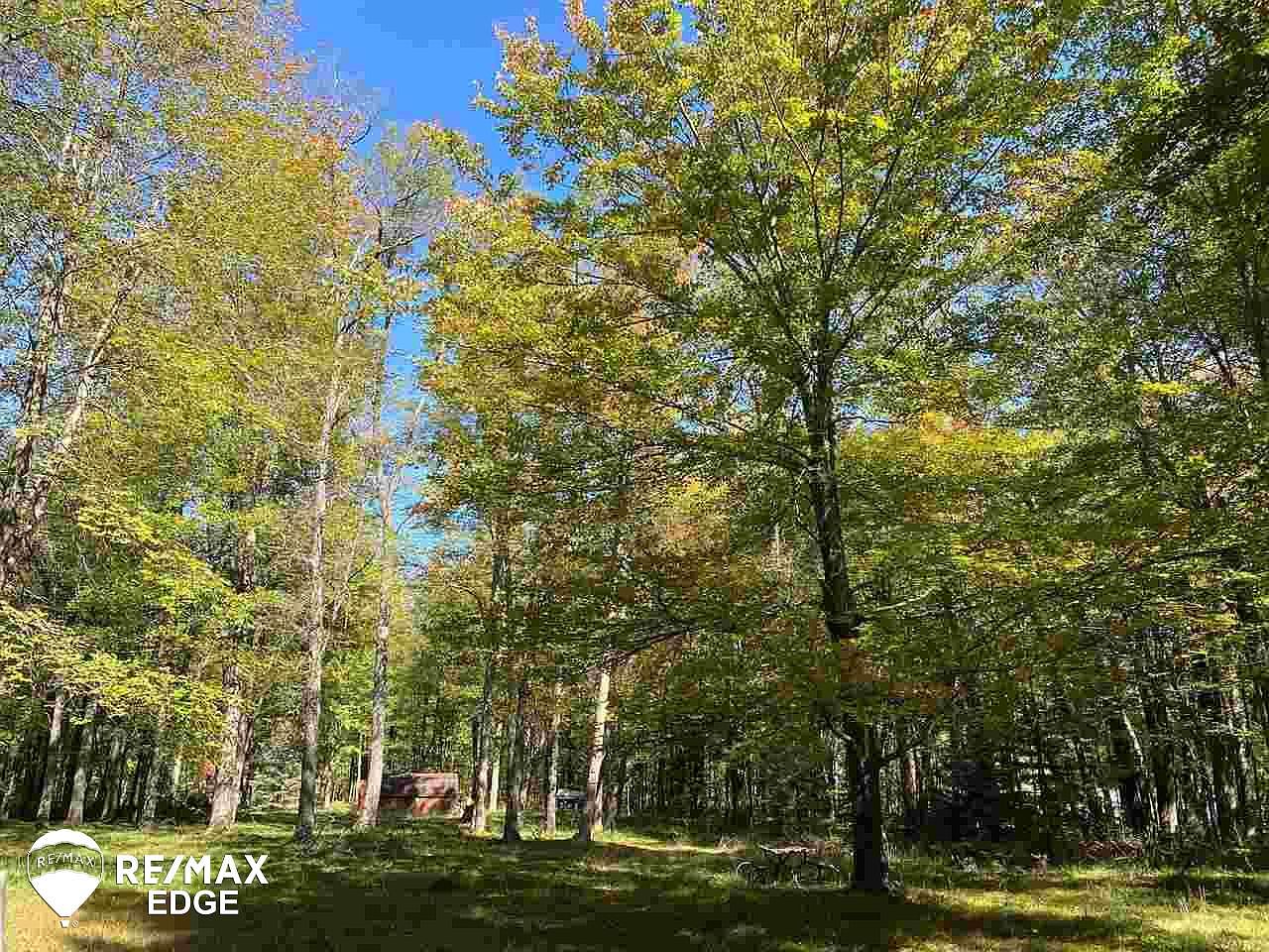 2715 W Clear Lake Rd, West Branch, MI 48661 Zillow