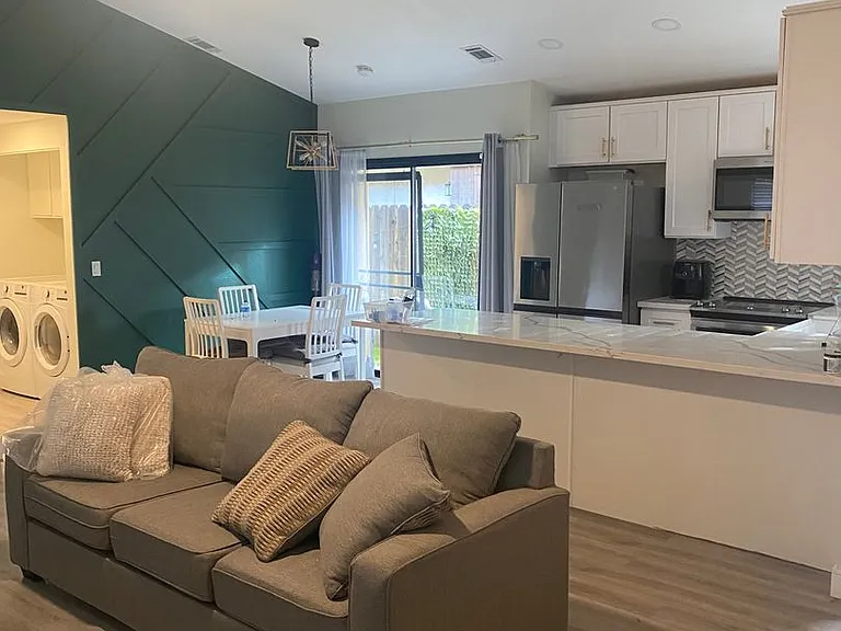 1330 Puebla Way — Photo 8