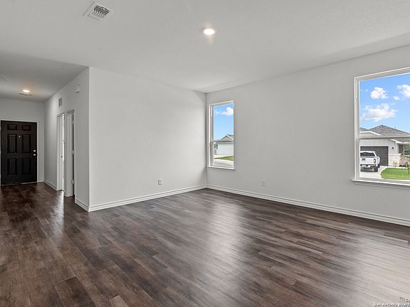 7th image of this home