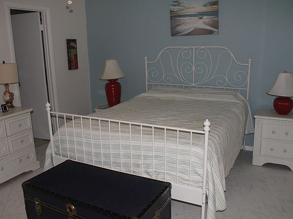 3rd image of 106 Oakridge I #106