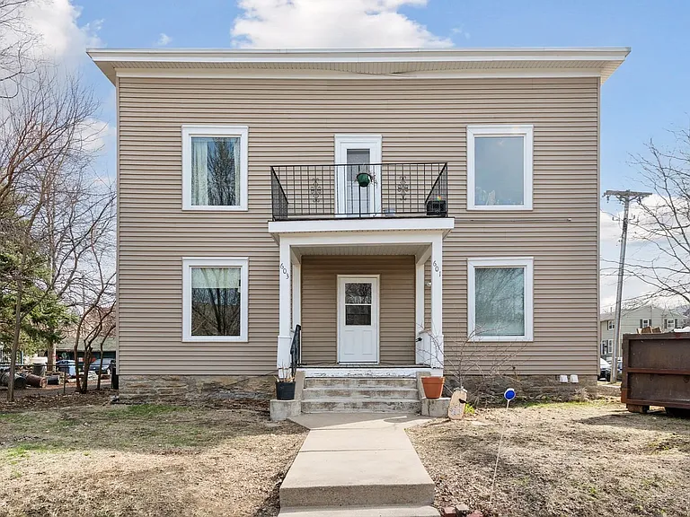 601 Main St NE #3 — Photo 21