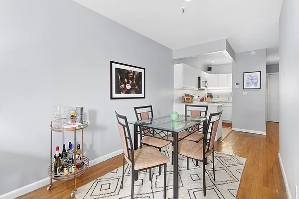 Rented by Compass | media 10