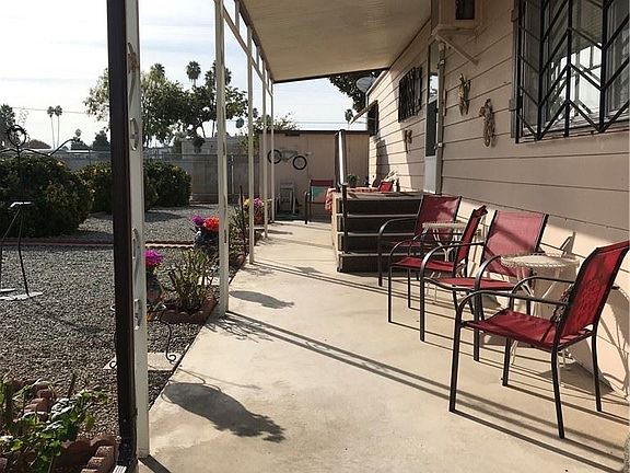 4th image of 575 S Lyon Ave Space 52