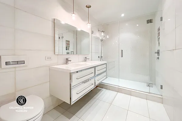 Sold by Coldwell Banker Warburg | media 8