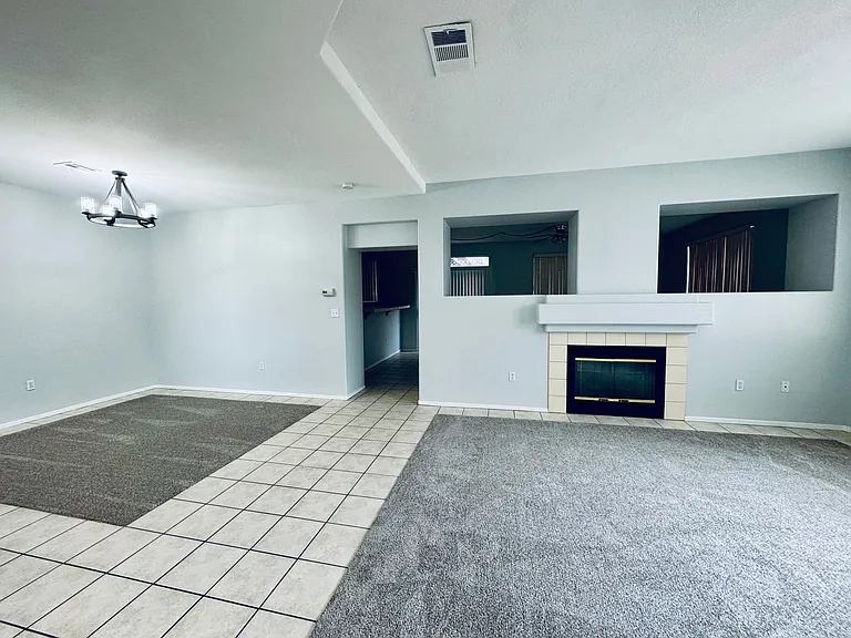 2581 Silver Shadow Dr — Photo 10
