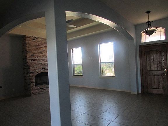 5th image of 2809 Las Nubes Dr