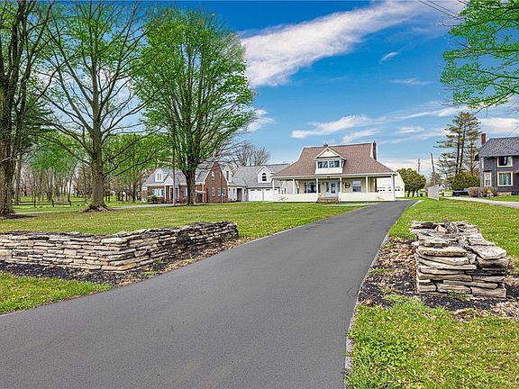 5th image of 6790 E Lake Rd