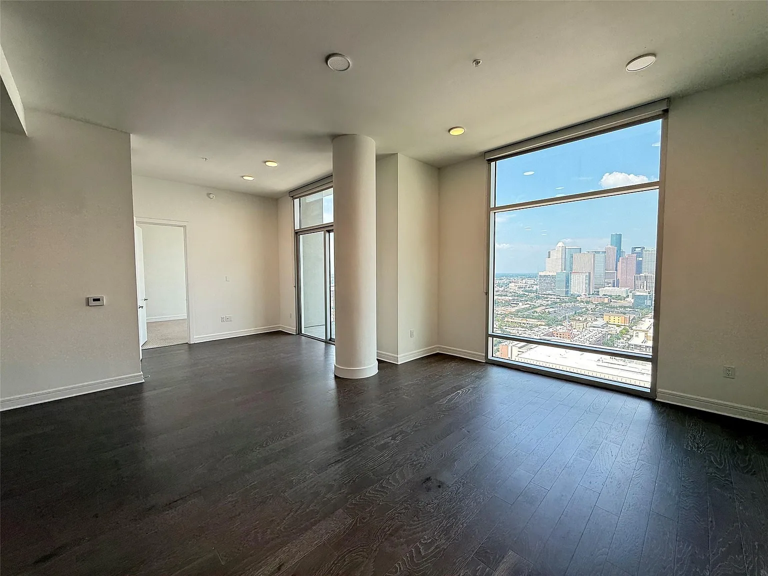 2 bed, 2.5 bath, 1666 sqft, $4,055 — Photo 3