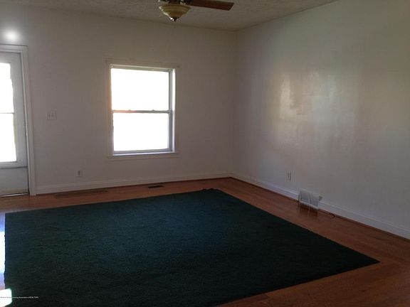 2nd image of 1209 W Ottawa St #1