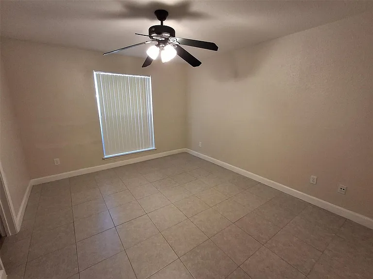 899 Riverside Dr #613 — Photo 8