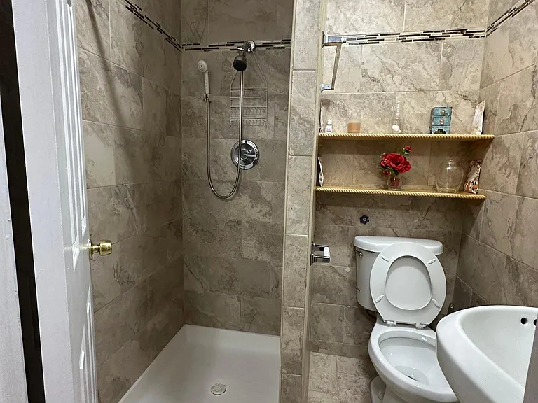 2925 Cruger Ave #3 — Photo 5