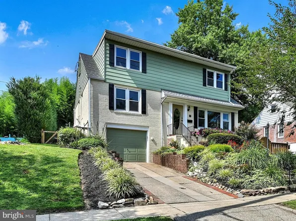 17 E Park Rd, Reading, PA 19609