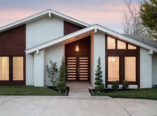 10667 Pagewood Dr, Dallas, TX 75230