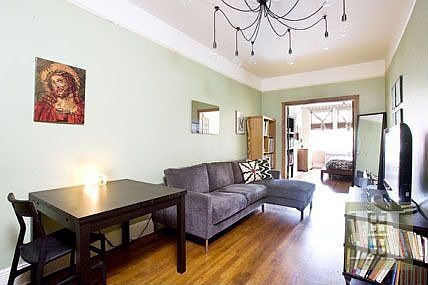 2nd image of 265 9th St #2A