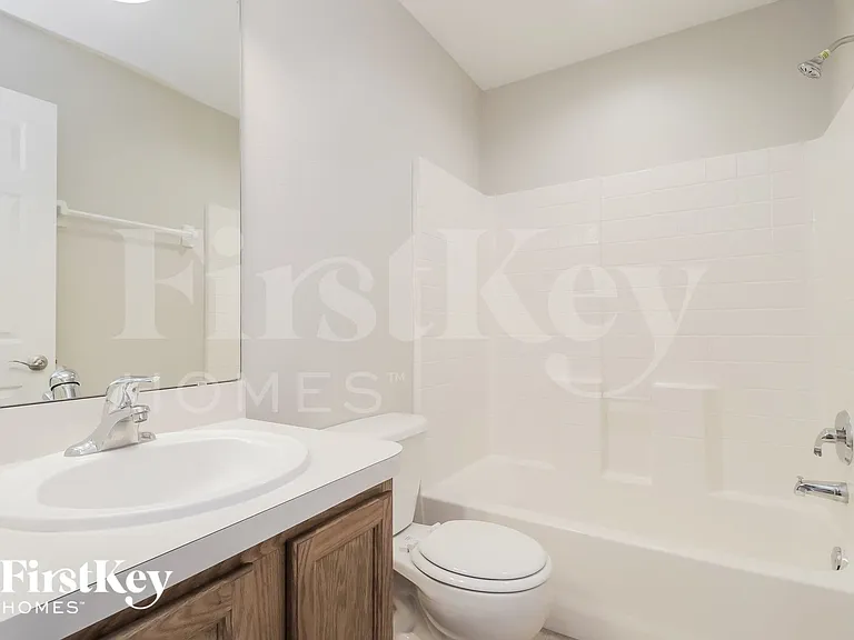 211 Oak Branch Dr — Photo 14