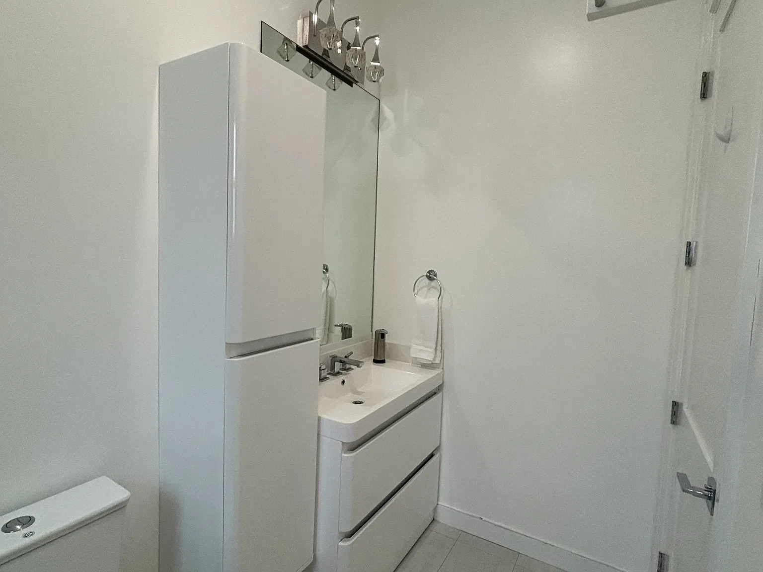 1 bed, 200 sqft, $1,350 — Photo 3