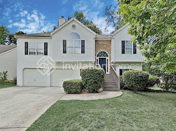 5750 Newnan Cir