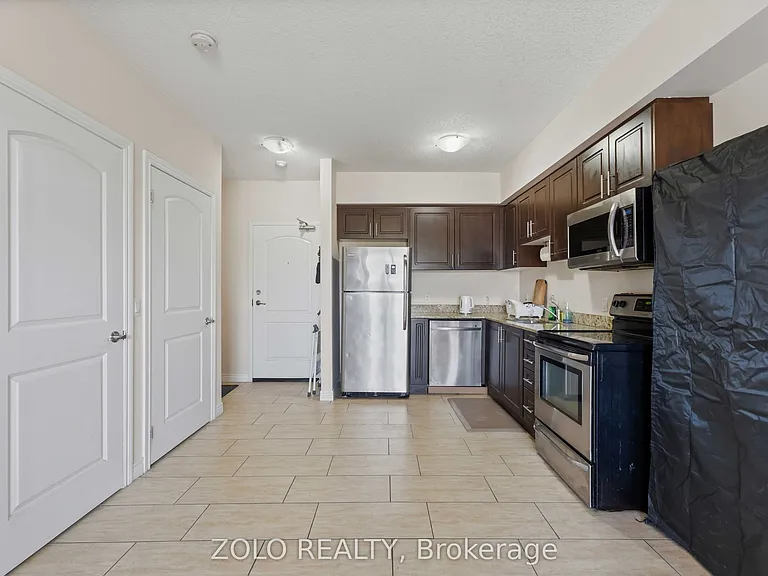 886 Golf Links Rd #304 — Photo 8